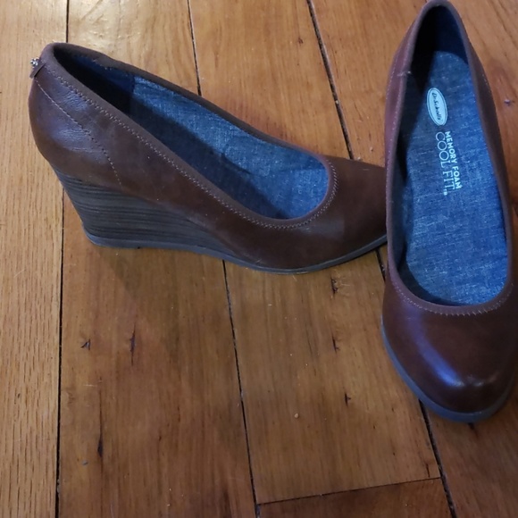 Dr.Scholls Memory Foam Heels - Picture 4 of 4